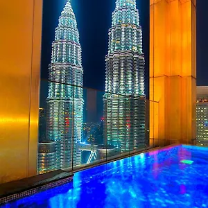 Crown Tropicana Klcc Center Apartmán